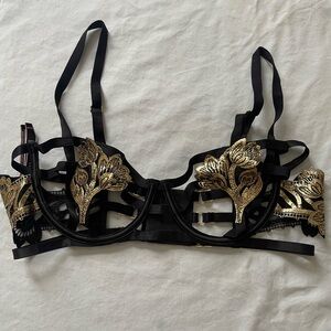 Victoria's Secret Very Sexy Open Cup Strappy Balconette 36C Black/Gold NWOT